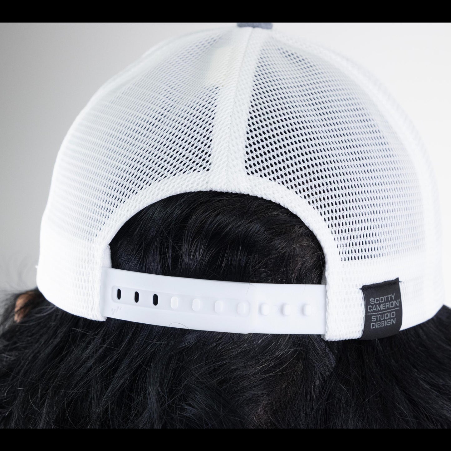 TWO-TONE SCOTTY DOG FLEXFIT TRUCKER HAT